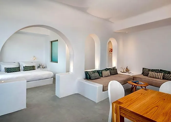 Skyfall Suites - Adults Only
