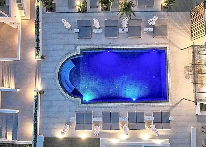 Petri Suites