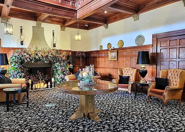 Bron Eifion Hotel