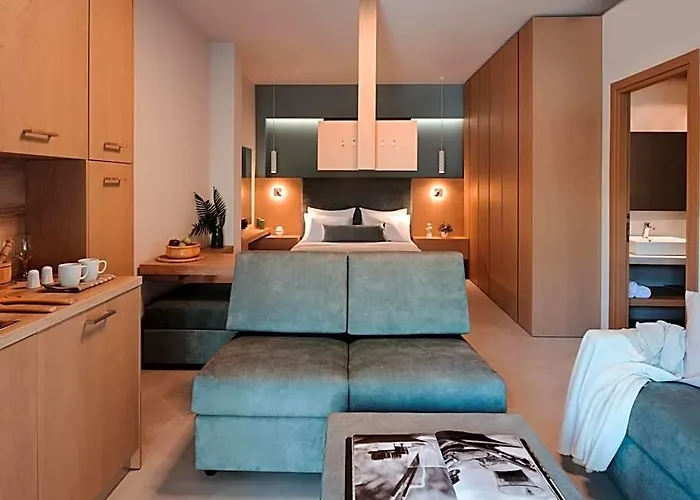 Chronos Hotel