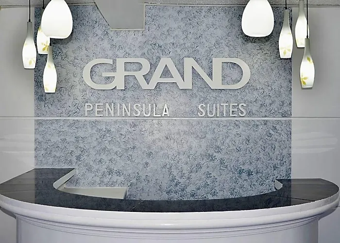 Grand Peninsula Suites