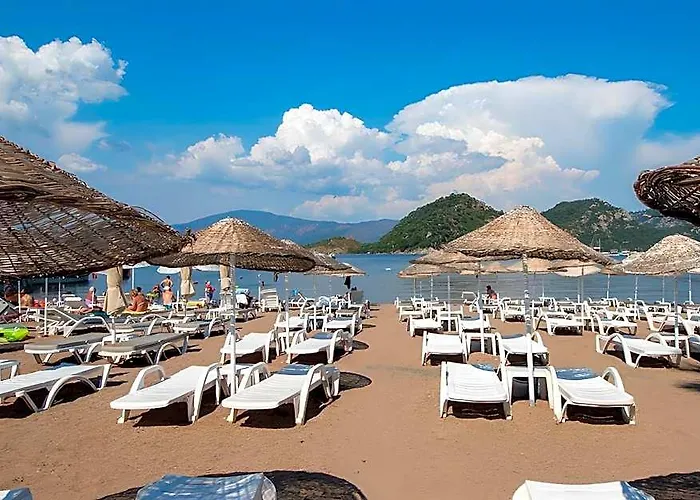 Supreme Beach Icmeler Adults Only