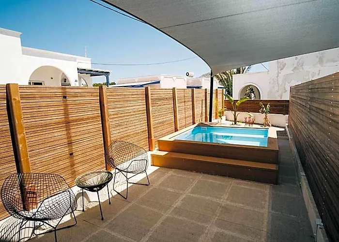 Mesanto Luxury Suites