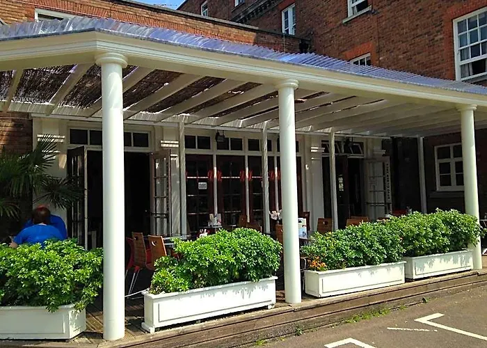 The Broadway Hotel