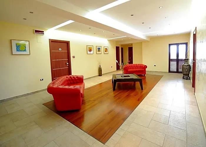 Santa Lucia Hotel