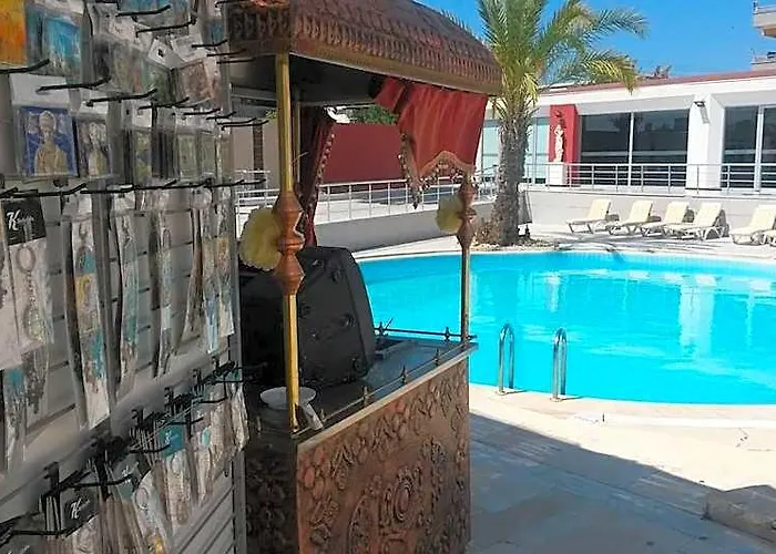 Winecity Hotel
