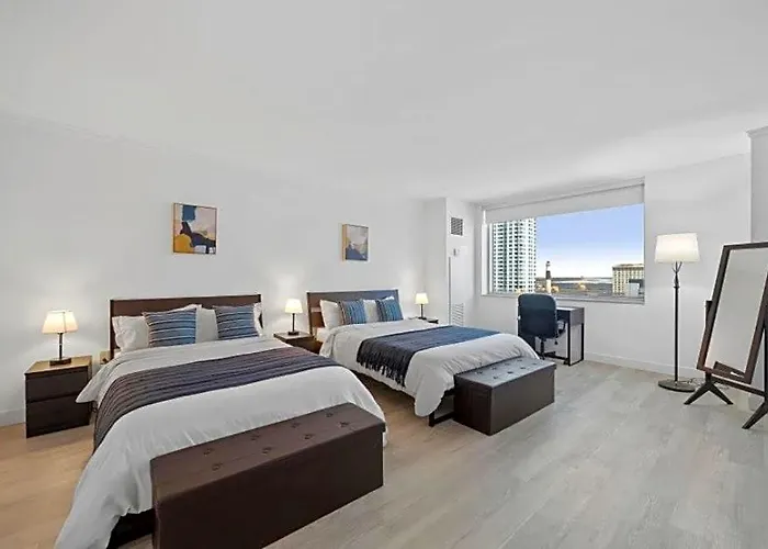 Cozysuites At Showboat
