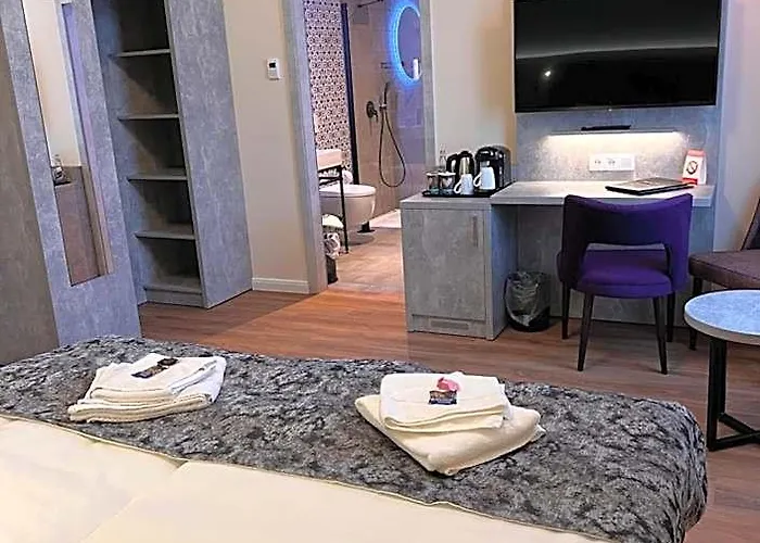 Novel Hotel