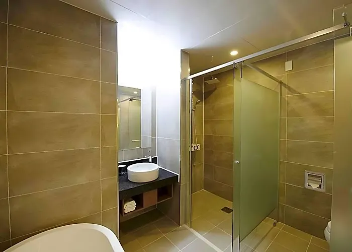 Hotel B