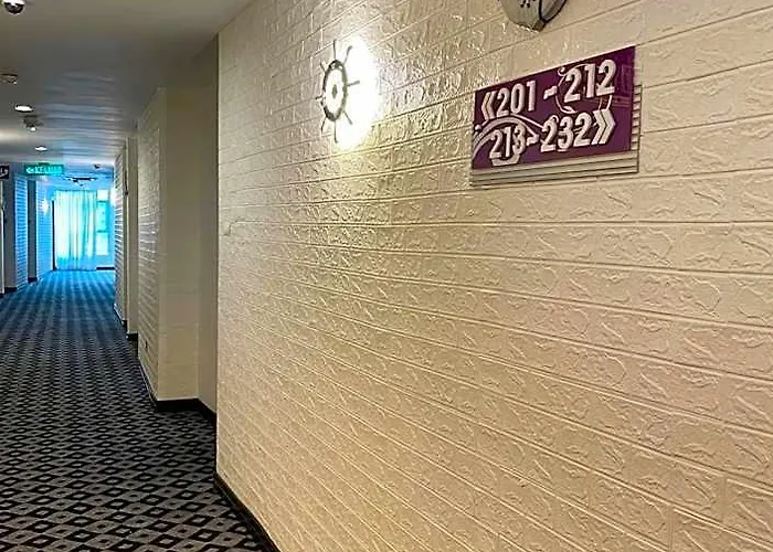 New World Express Motel
