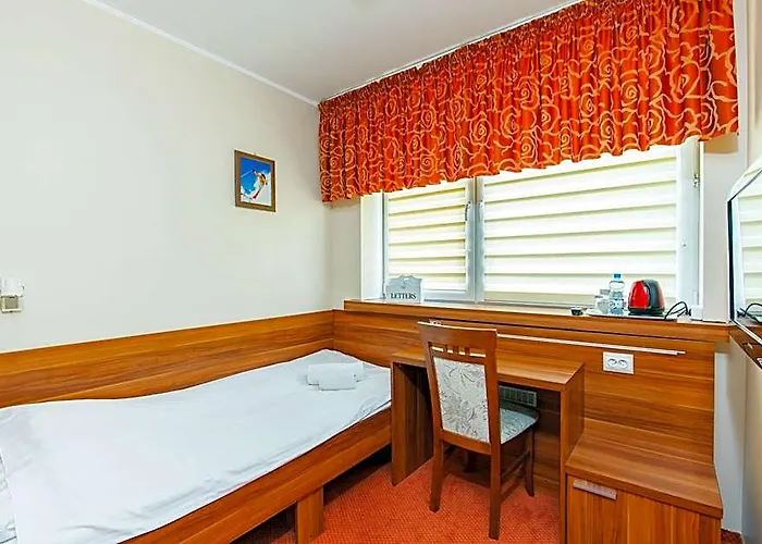 Hotel-24