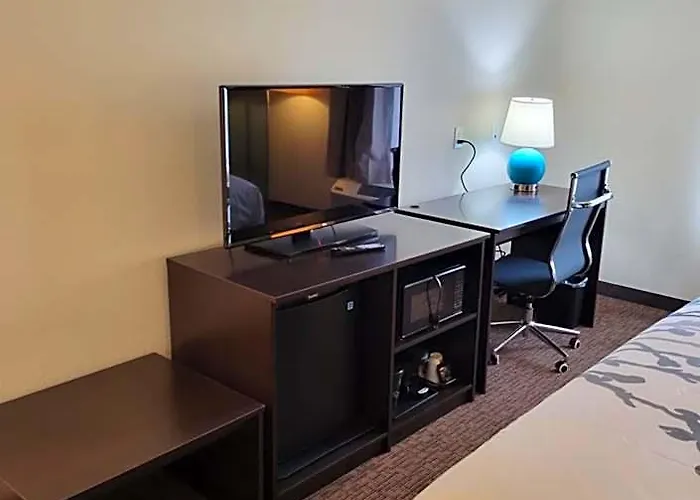 Sleep Inn Greensboro - Coliseum Area