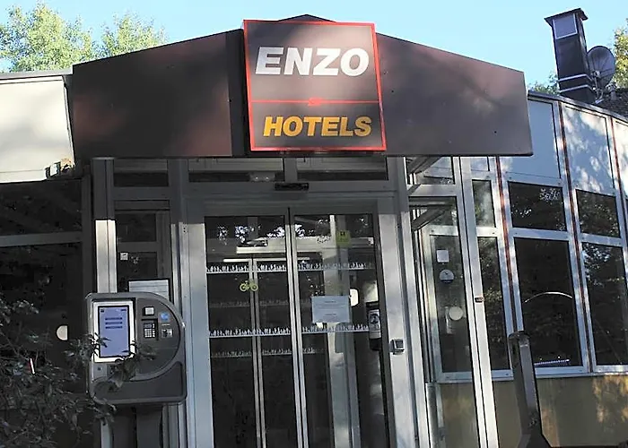 Enzo Hôtels Premier Prix - Logis Amnéville