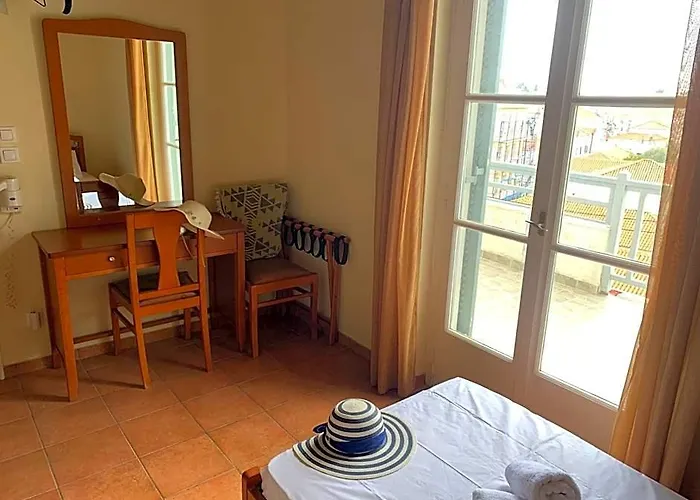 A Hotel Faros