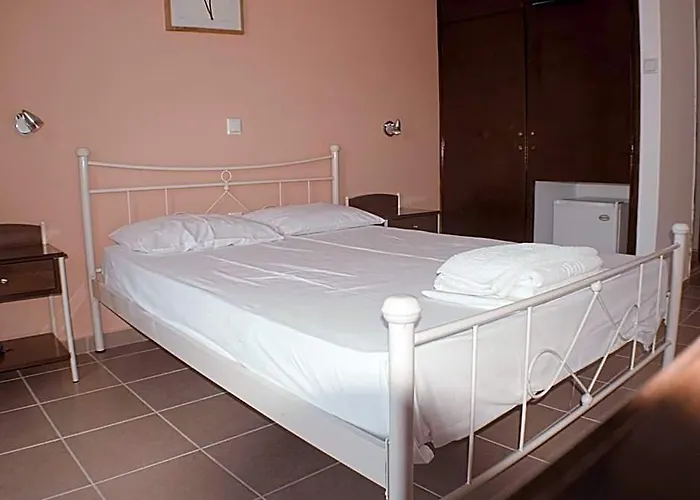 Nikolaki Rooms