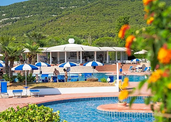 Hotel Baia Di Conte Club & Resort