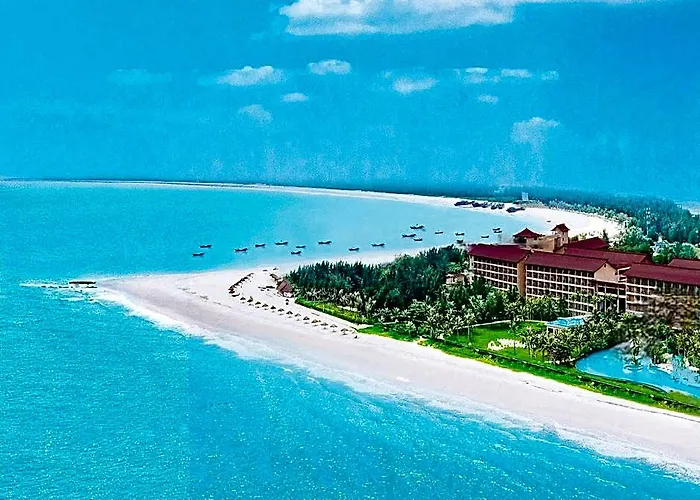 Atour Hotel Maoming High-Speed Railway Station People Square