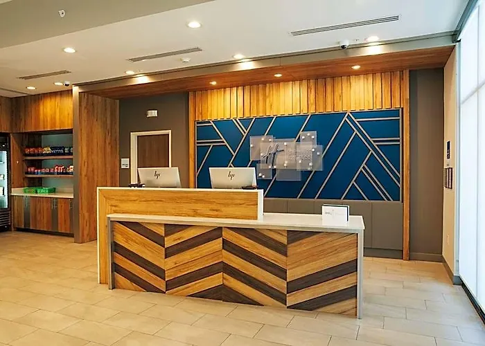 Holiday Inn Express & Sts Mccalla - Birmingham W