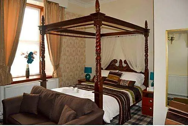 Queens Hotel