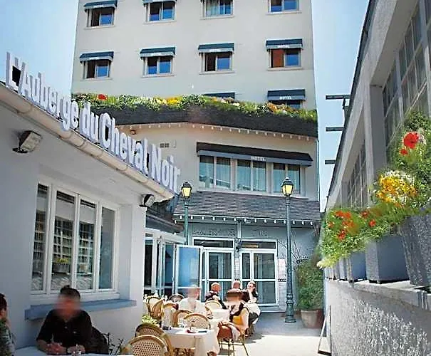 Le Cheval Noir Hotel Paris Pantin