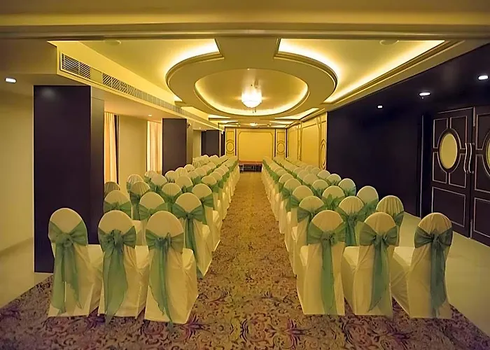 Royal Reve Hotel