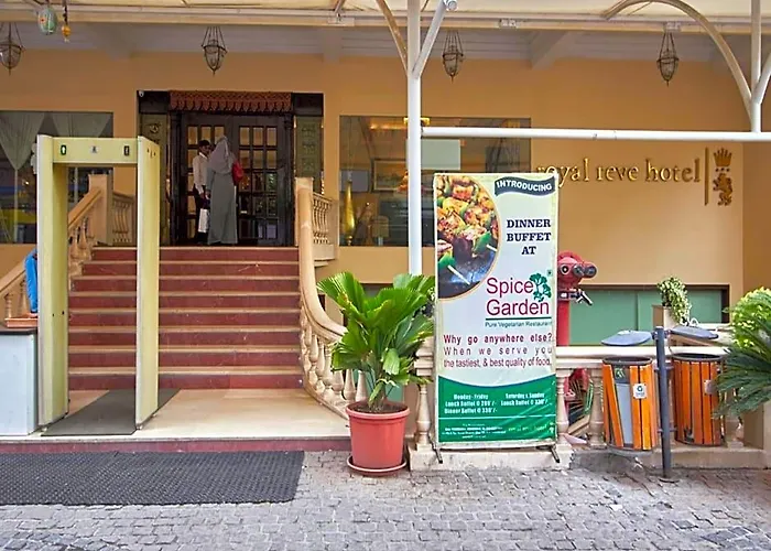 Royal Reve Hotel