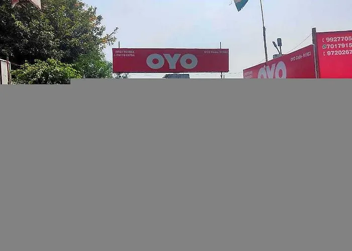 Oyo 70136 Vrinda Inn