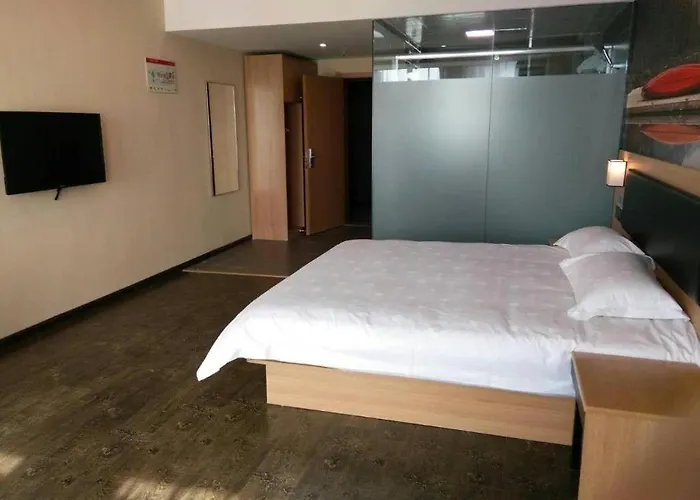 Thank Hotel Shandong Weifang North High-Speed Railway Station
