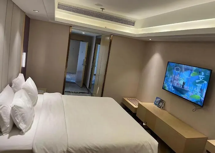 Lavande Hotels- Yueyang Linxiang Zhongfa