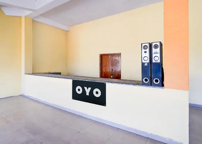 Hotel O Midwaytreat Burhanpur