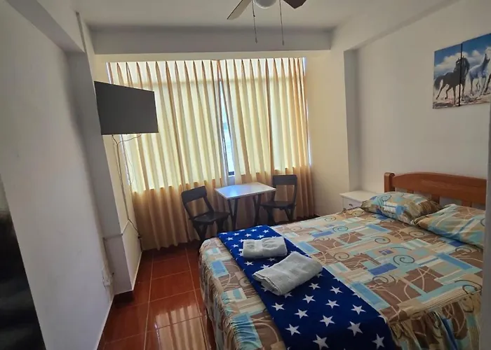Hostal COSTA AZZURRA
