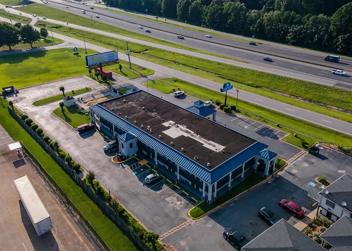Galaxy Inn & Suites