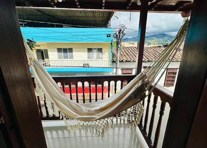 Hotel Jardin De Rosas