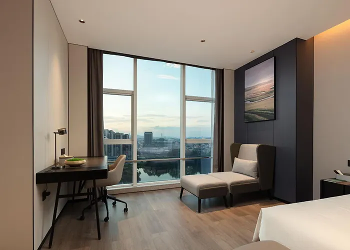 Atour Hotel Jiangmen Hetang Longhu