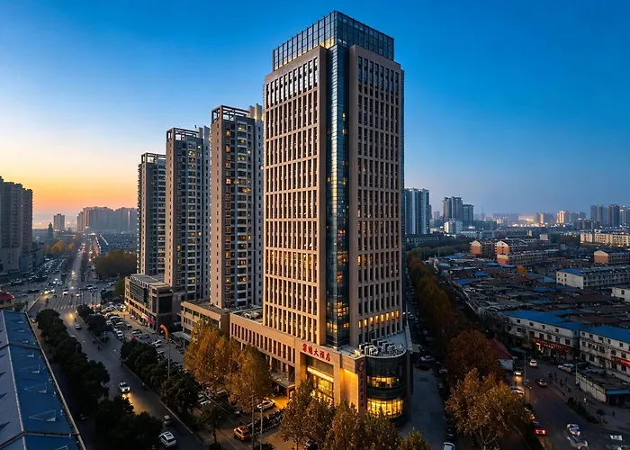 山东滕州龙泉广场聚龙大酒店