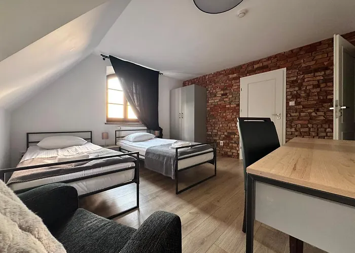 Hotel Zuraw W Starym Spichlerzu