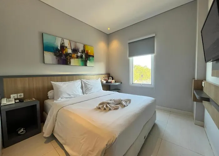 Front One Hotel Gresik