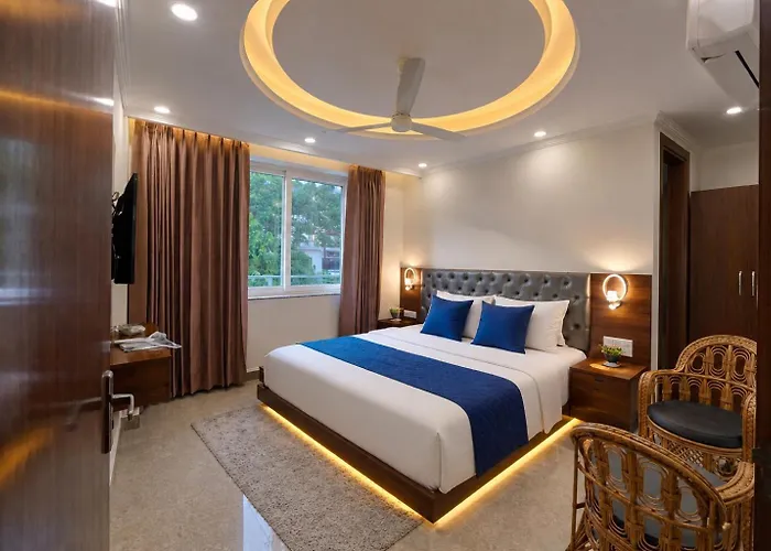Sitara Premium Gangotri Palace, 1Km Distance From New Glass Bridge - Tapovan #Privateparking