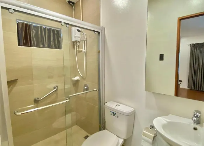 Commander Suites De Velada