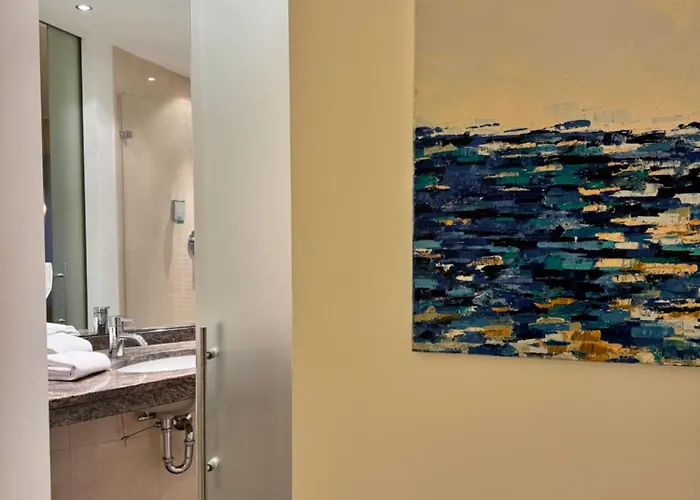 Plaza Rooms & Studios
