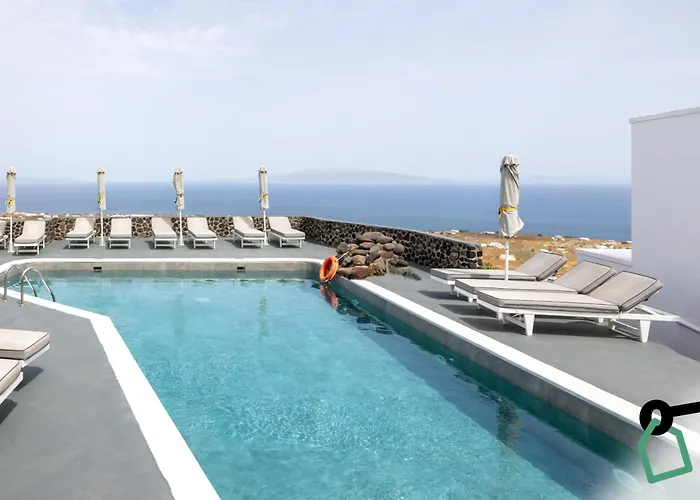 Hotiday Santorini Seafront