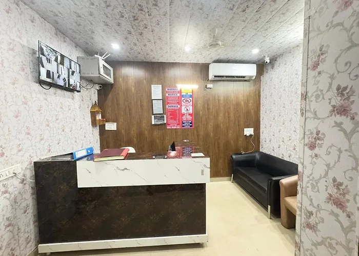 Hotel Golden Stay 2 Mints Walking From Rajendra Nagar Metro Station