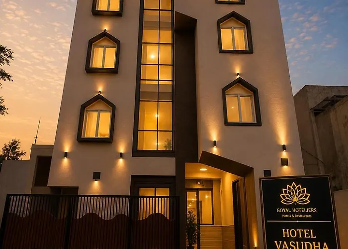 Goyal Hotelirs - Hotel Vasudha Near Prem Mandir, Vrindavan