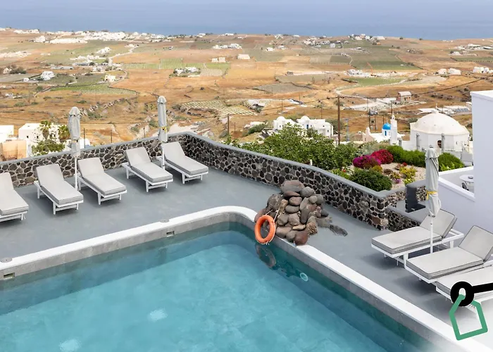 Hotiday Santorini Seafront