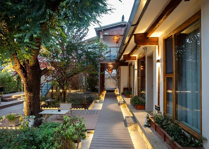 Shangri-La Guilu Homestay