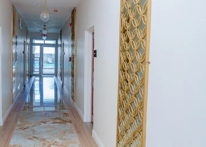 Royale Jazz Hotel