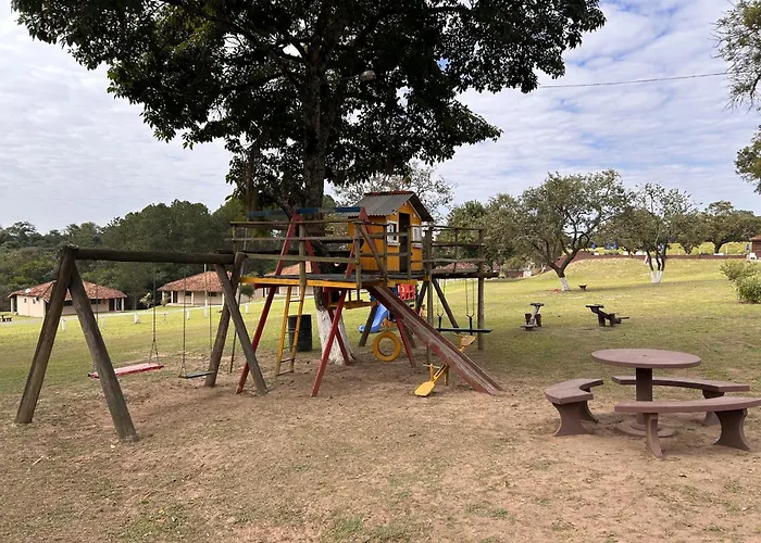 Pousada Harmonia Sarapuí - com piscina aquecida e pensão completa!