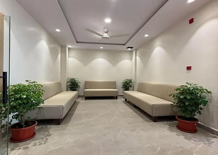 Hotel Arunodaya Avenue