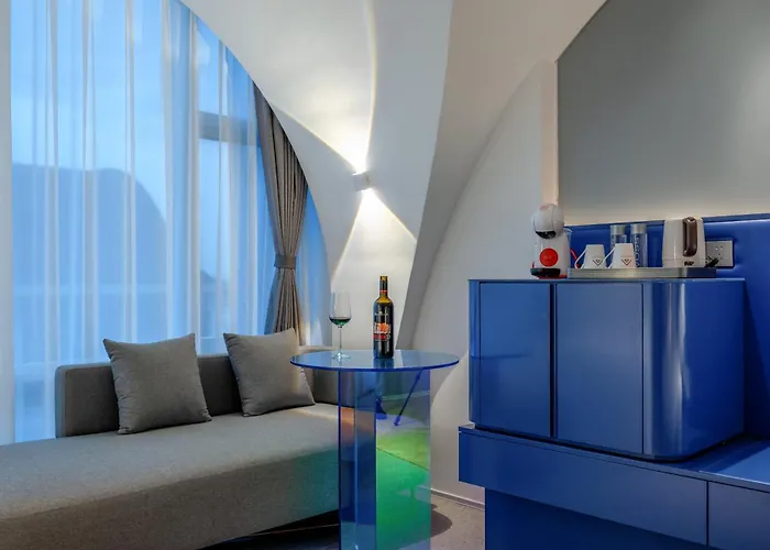 Aspera Star Essence Sky Garden Panoramic Hotel-Jiefangbei Hongya Branch