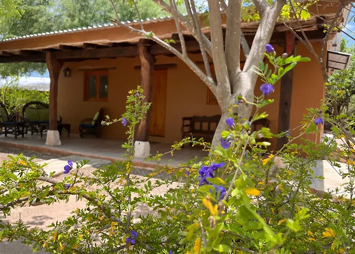 El Pedregal - Hotel En La Naturaleza